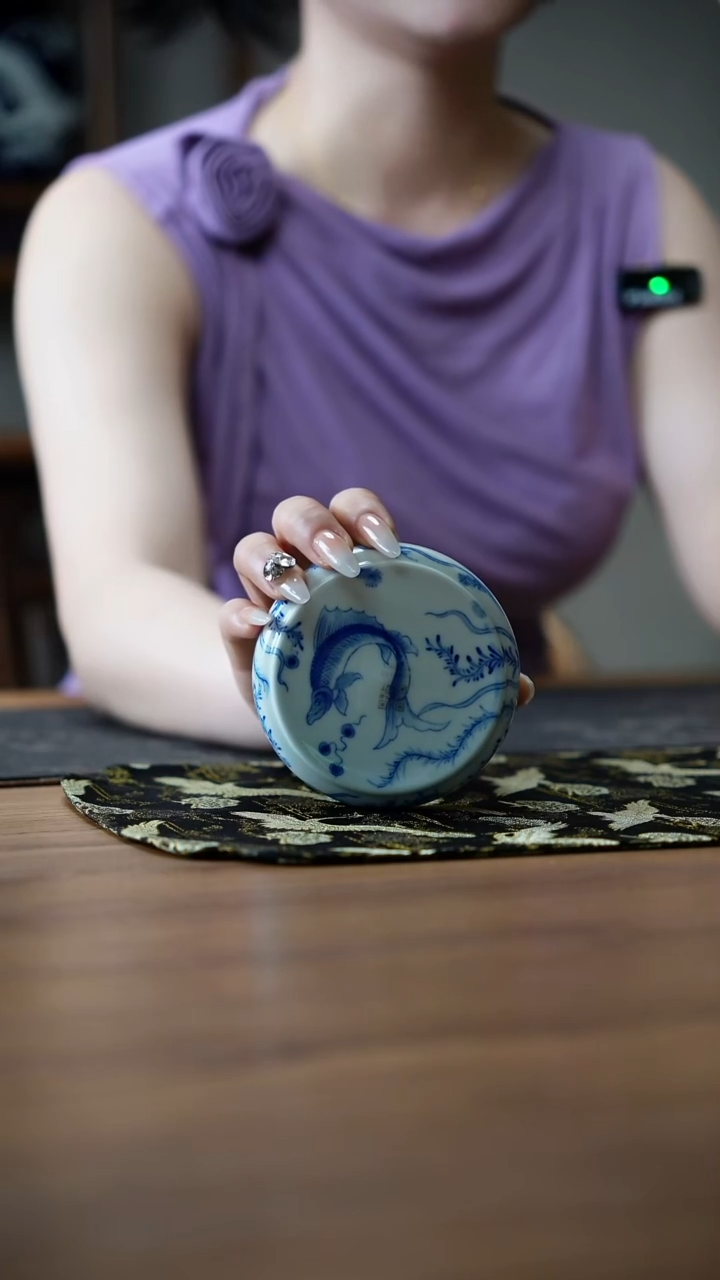 宁封窑青花鱼藻盖置