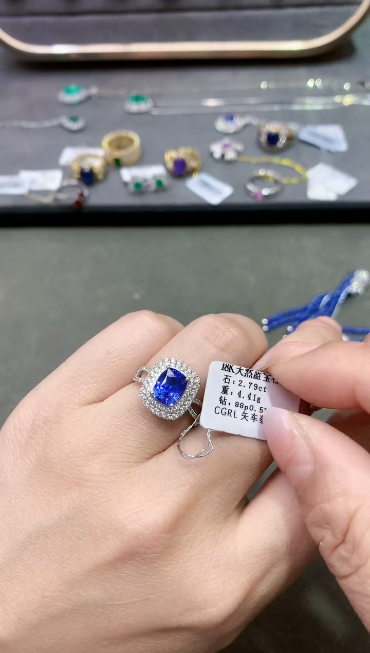 【闪购商品】蓝宝石戒指18K金镶嵌2.79ct