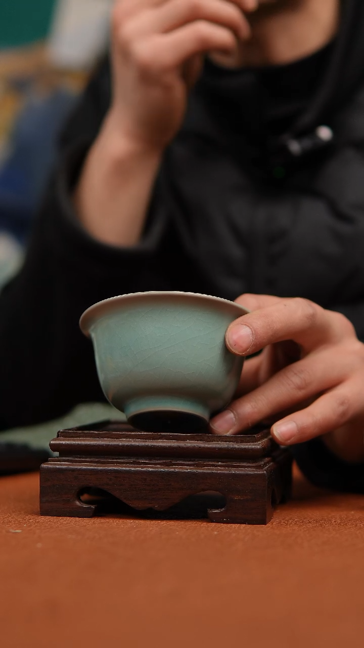 【闪购商品】瓷片原产地仿古压手杯微瑕福利