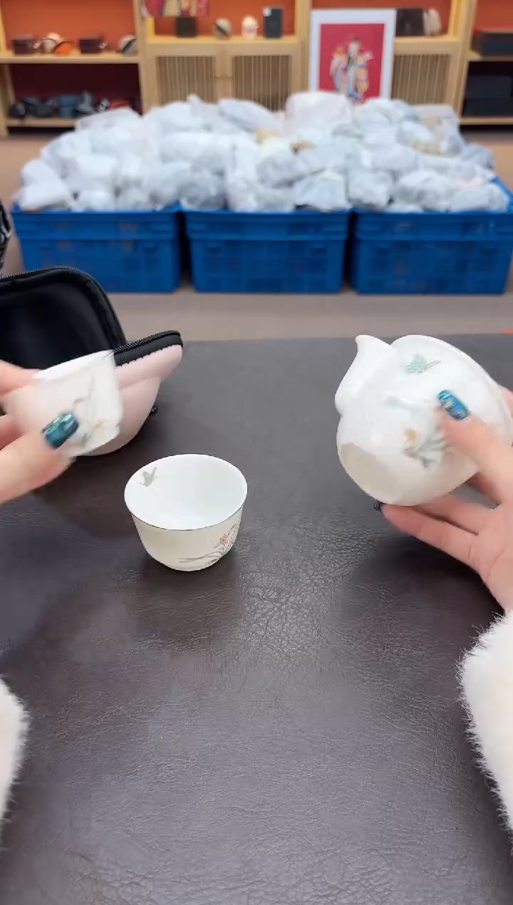 【闪购商品】摆件瓷SC1111111111111