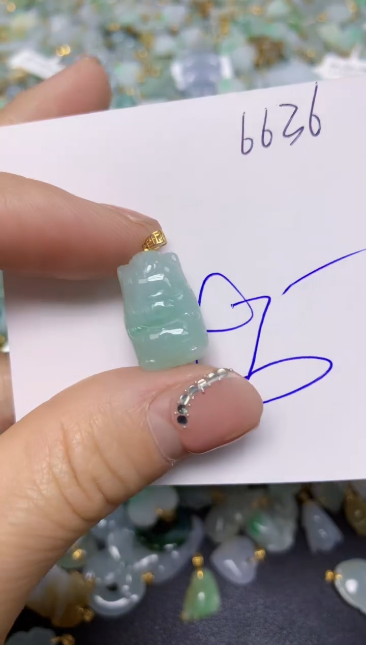 【闪购商品】翡翠挂件18K金镶嵌 天然翡翠A货