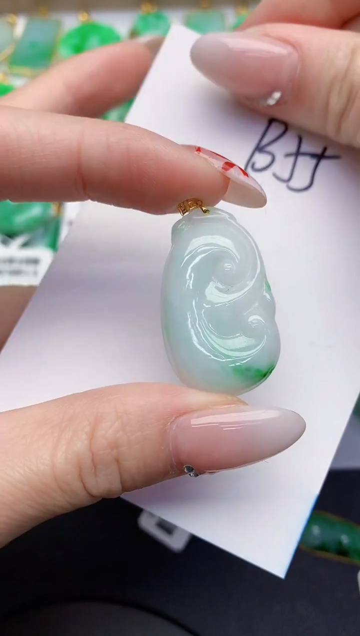 【闪购商品】翡翠颈饰18K金镶嵌0000000000