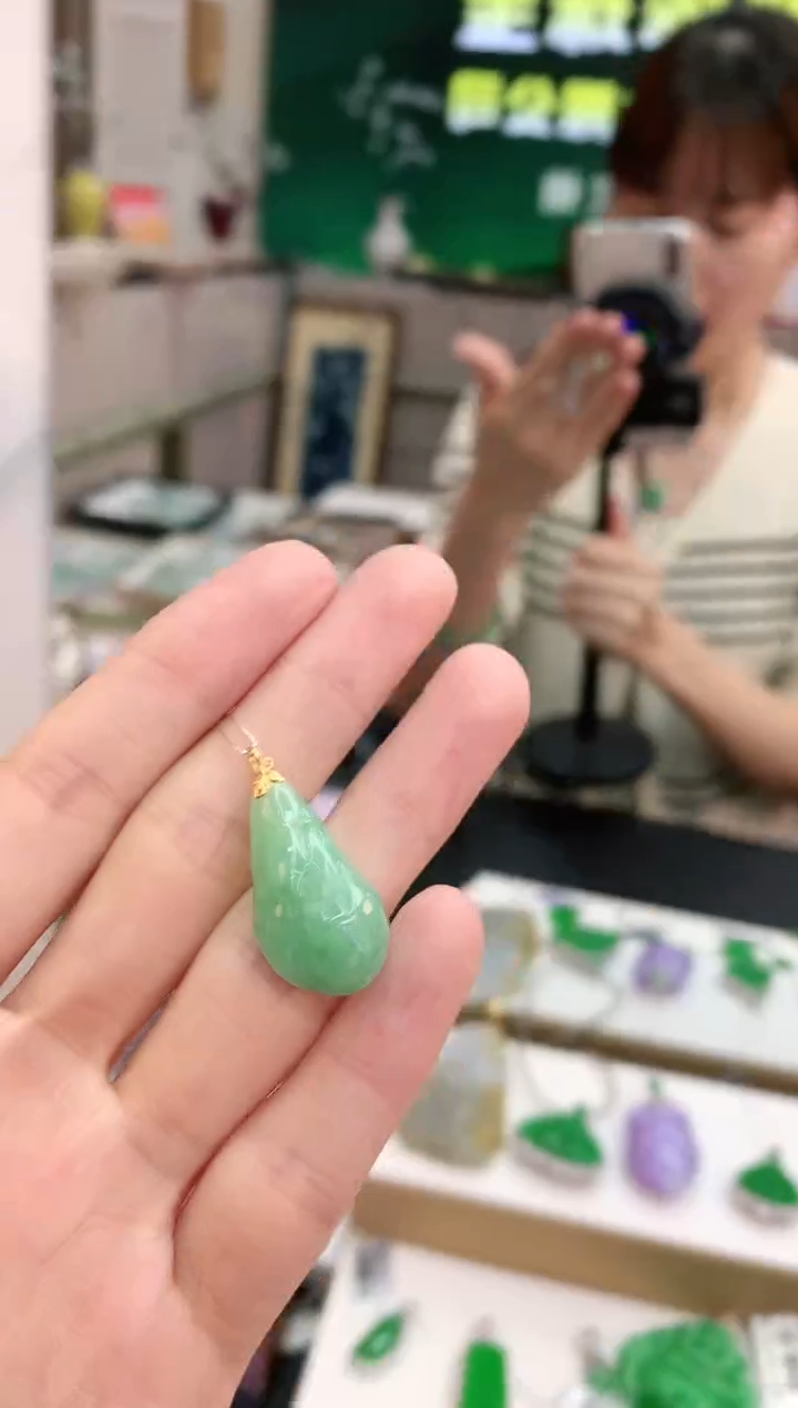 【闪购商品】翡翠颈饰18K金镶嵌赠礼盒证书 小君