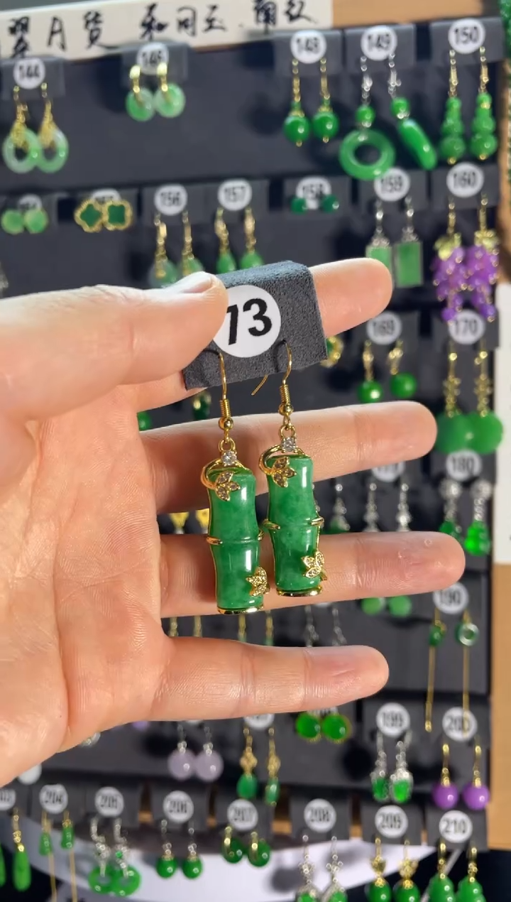 【闪购商品】翡翠颈饰银S925镶嵌73....