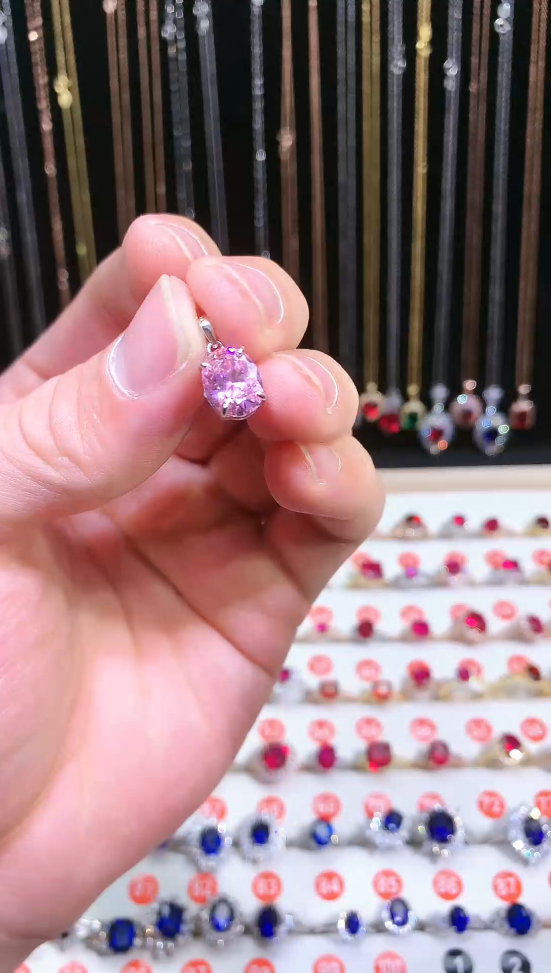 【闪购商品】蓝宝石吊坠(赠链)银S925镶嵌111111