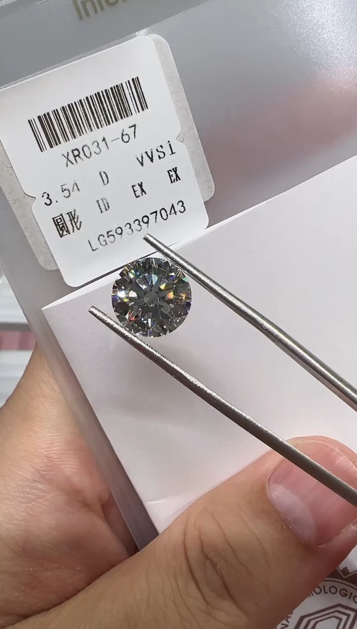 【闪购商品】实验室培育钻石裸石未镶嵌@3.54 ct先鉴赏，再定制！