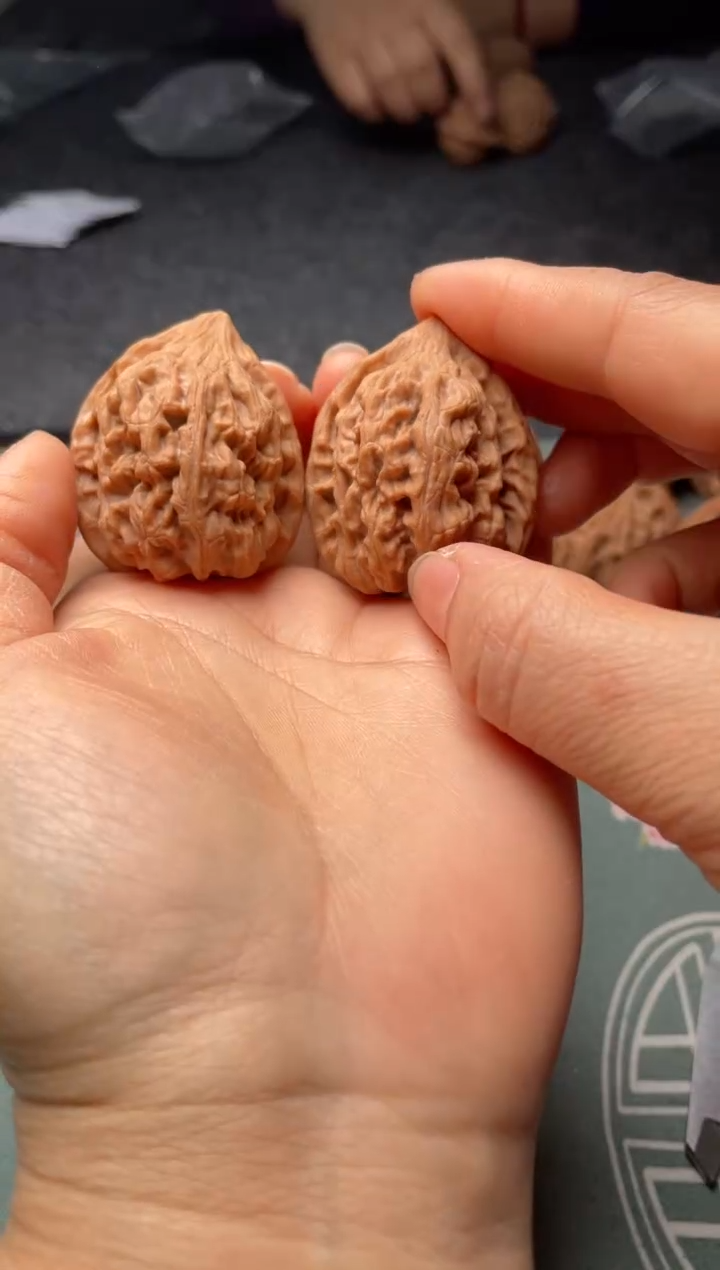 把件文玩核桃w329  鸡心 37尺