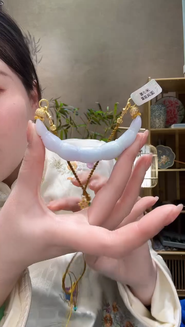 【闪购商品】翡翠颈饰未镶嵌吊坠