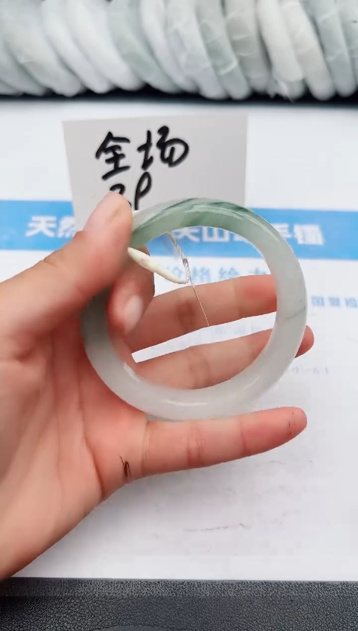 【闪购商品】石英质玉手镯未镶嵌z246-PA58