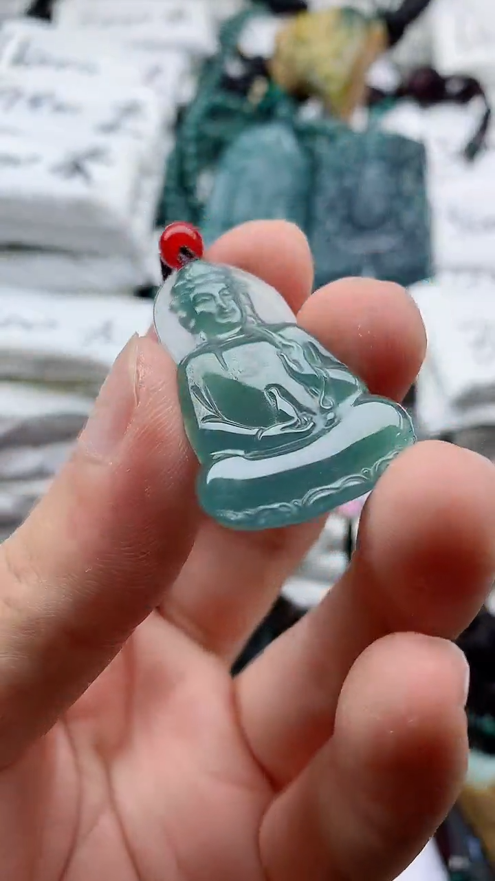 翡翠未镶嵌颈饰555555555555