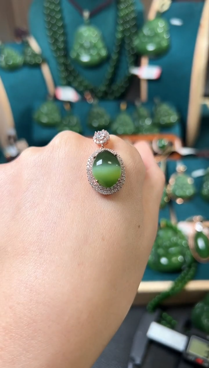 【闪购商品】和田玉（碧玉）颈饰银S925镶嵌碧玉