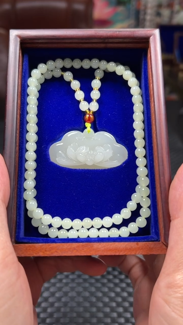 吊坠(不含链)未镶嵌和田玉爱**末吊坠