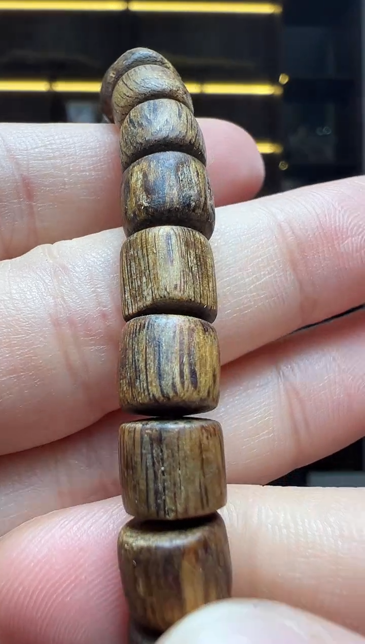 【闪购商品】沉香沉香木制品258号乌身桶勾丝粉末多样性发一075