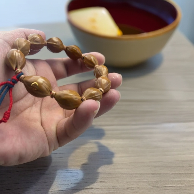 阿东铁核，铁核三花鲨鱼背文玩13mm