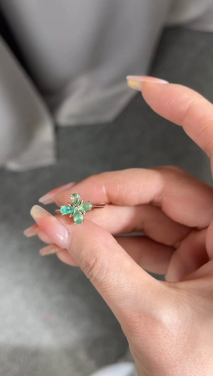 银S925镶嵌戒指祖母绿不***汤成品