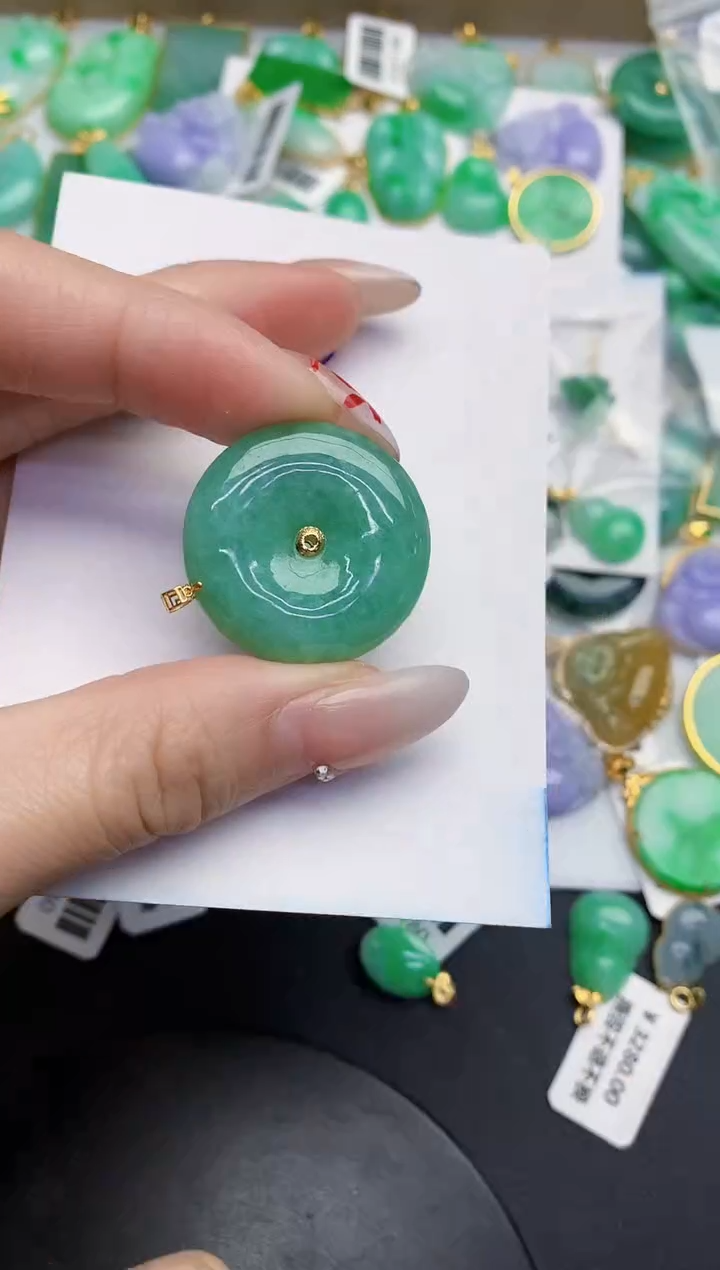 【闪购商品】翡翠颈饰18K金镶嵌000000000000