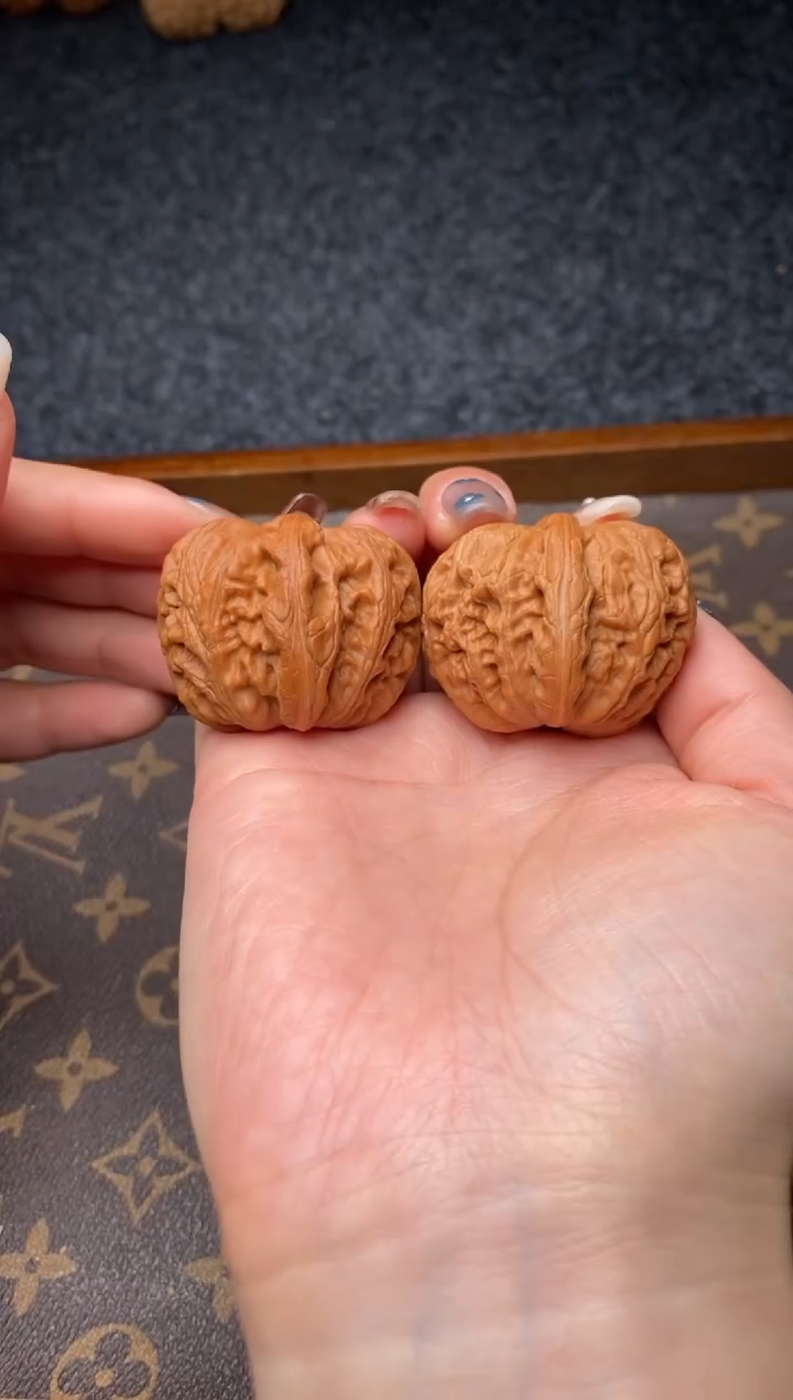 把件文玩核桃B81号42尺元宝