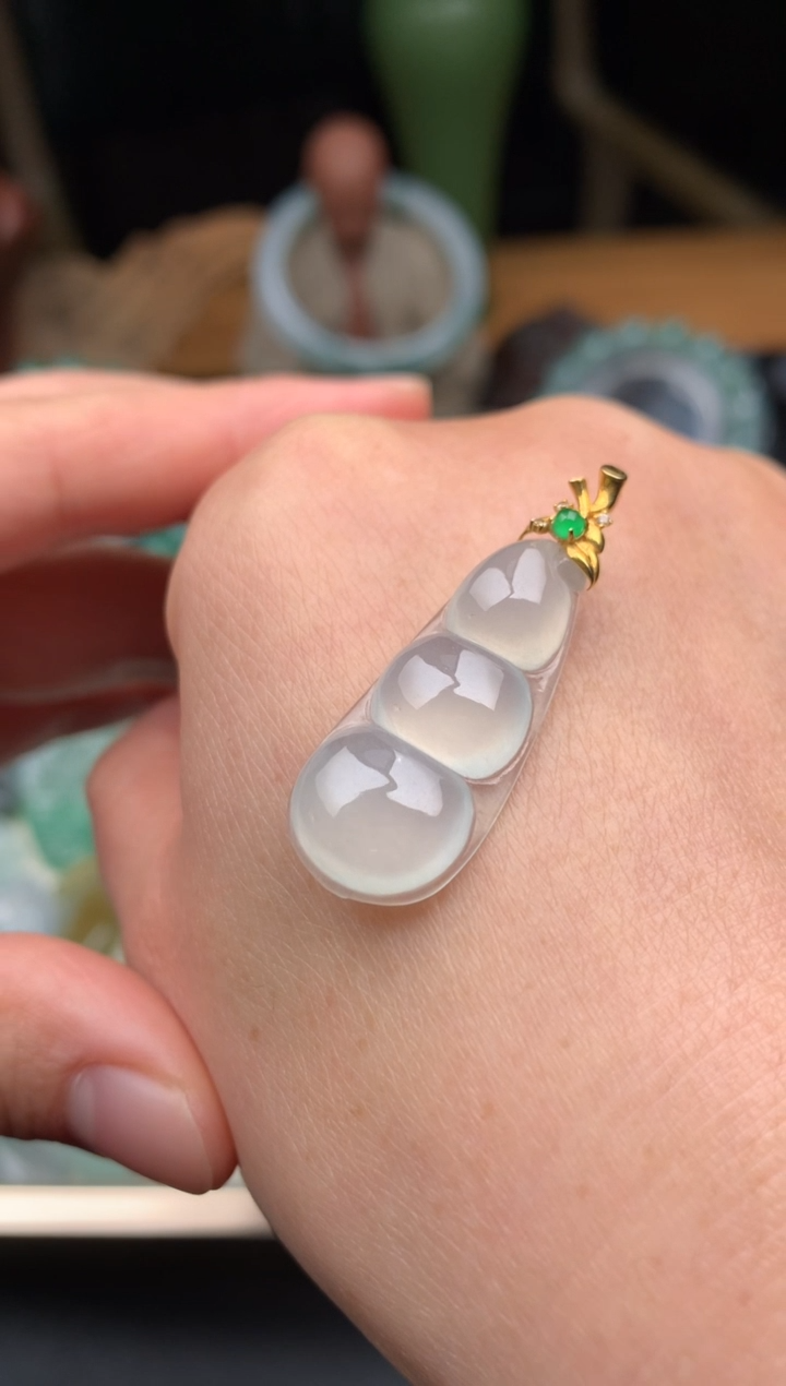 吊坠(不含链)18K金镶嵌翡翠吊坠