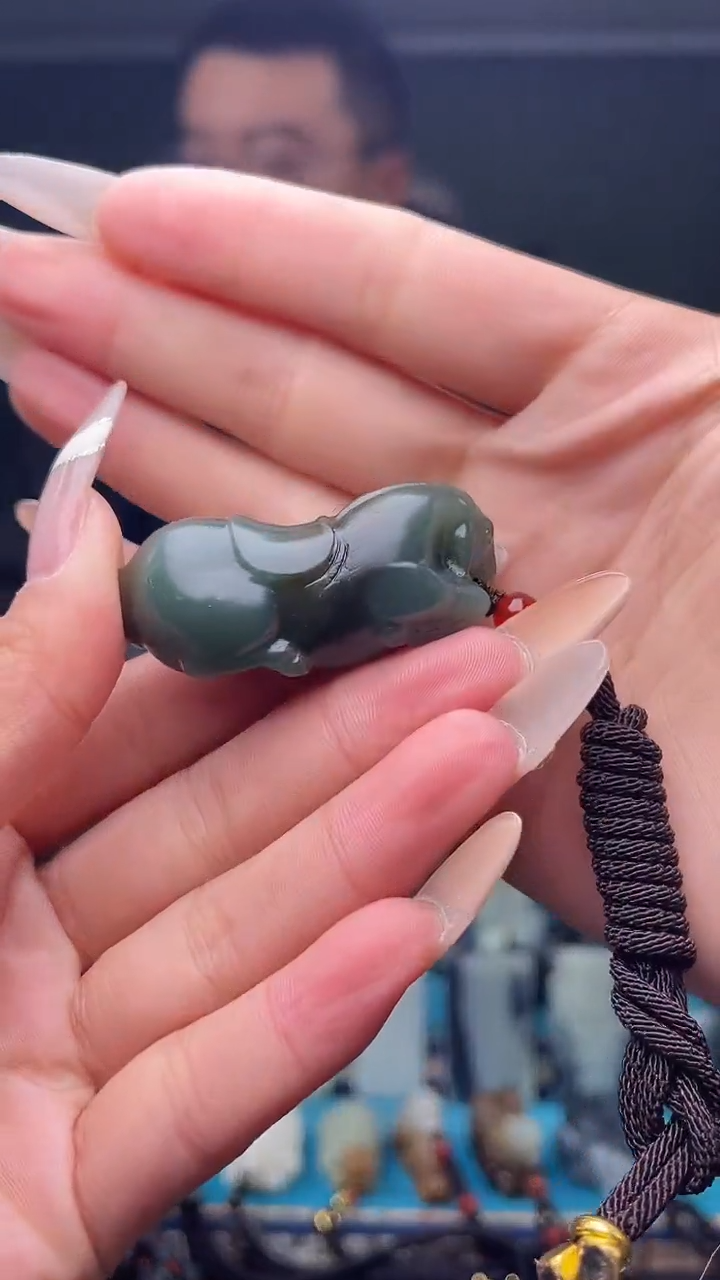 未镶嵌和田玉挂件1