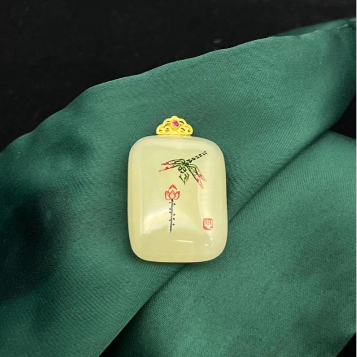 菲菲珠宝好%18K白玉吊坠-多样性发一