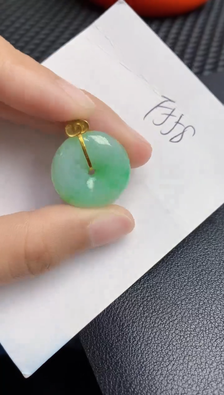 【闪购商品】翡翠颈饰18K金镶嵌000000000