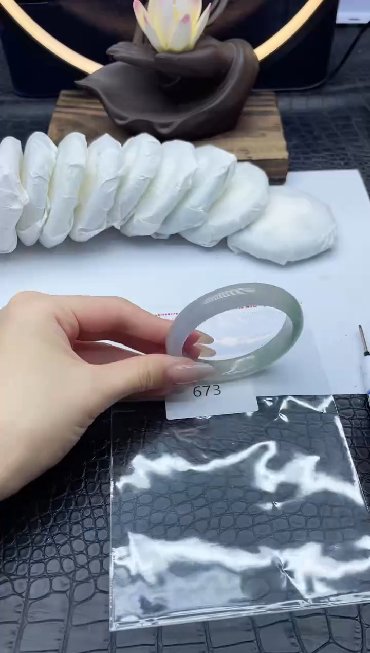 未镶嵌手镯翡翠翡翠一物一图673