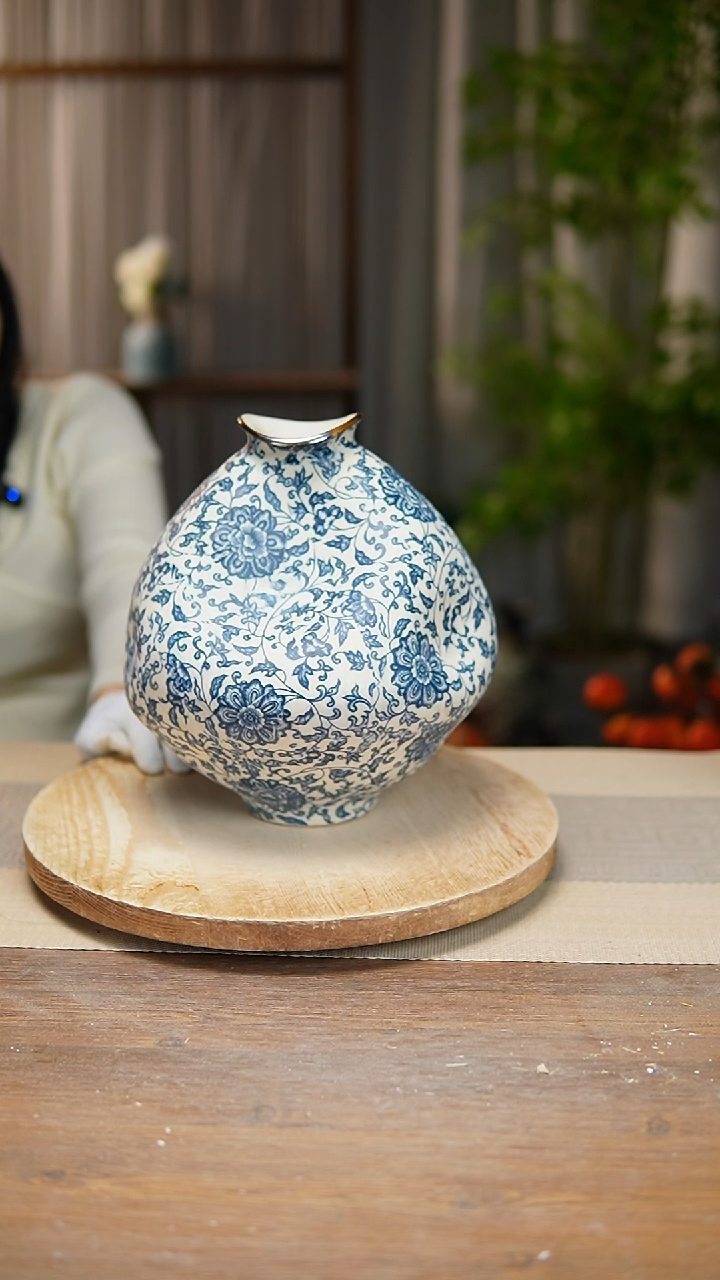 【闪购商品】陶瓷花器青花瓷缠枝莲大肚