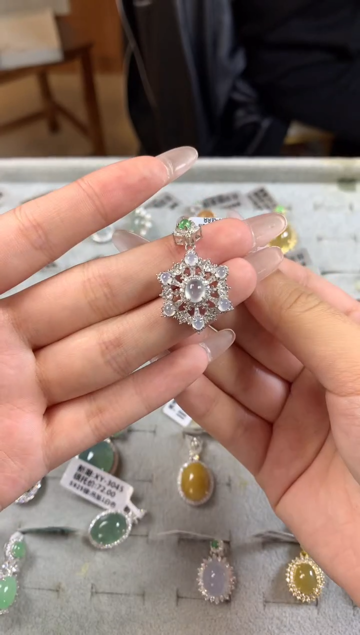 银S925镶嵌戒指翡翠派****子吊坠