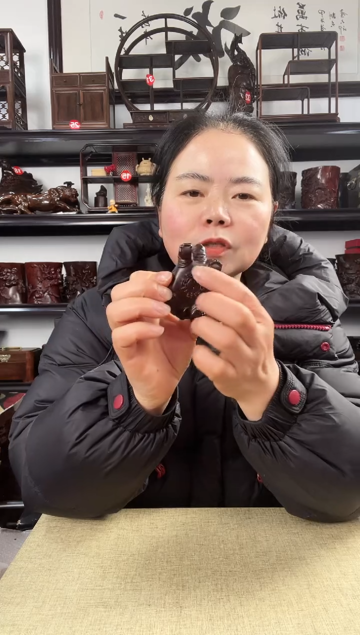 木0002老李红木工艺品