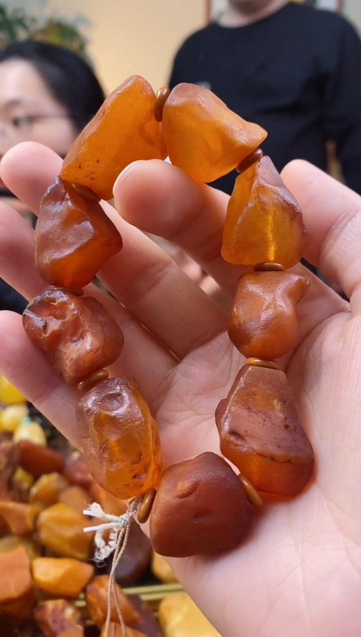 【闪购商品】琥珀手串未镶嵌手串
