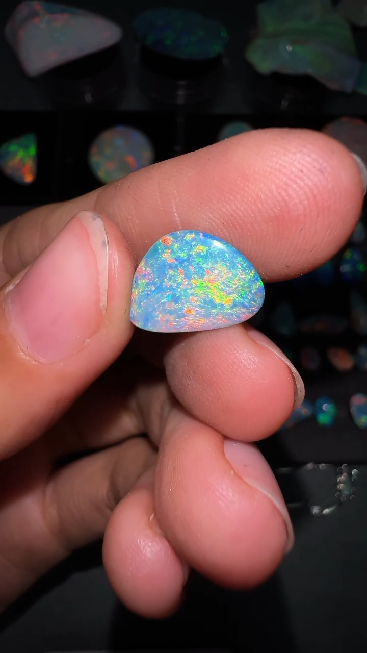 欧泊未镶嵌宝石澳洲天然欧泊特价12.9*8.7mm