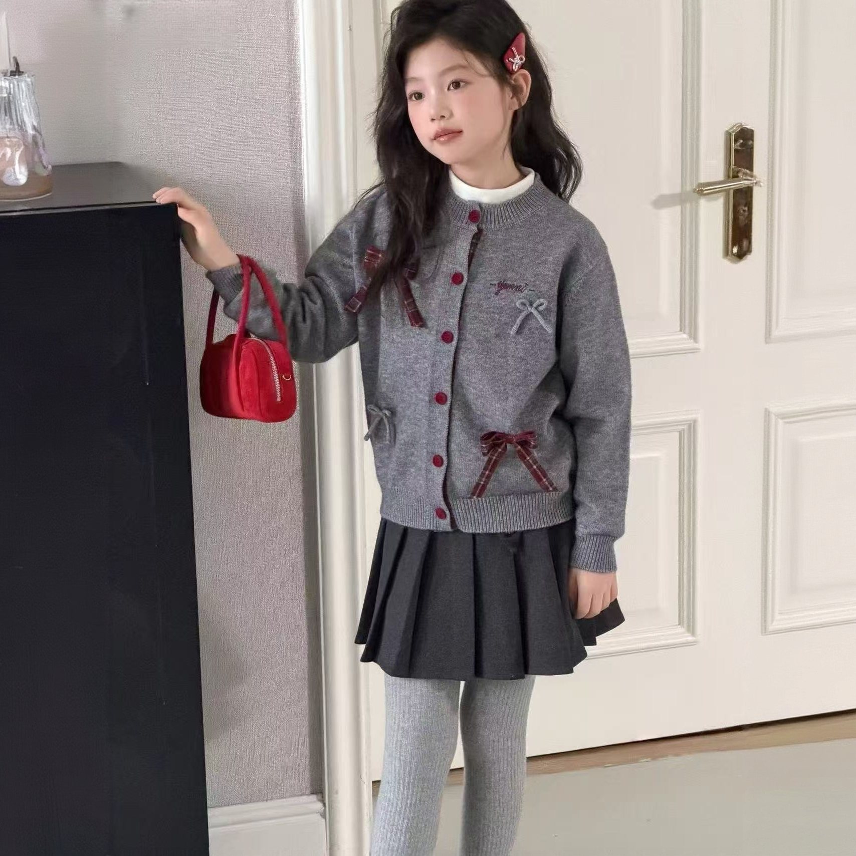 女童毛衣圣诞新年款冬季新儿童红色开衫亲套头洋气针织衫 255167