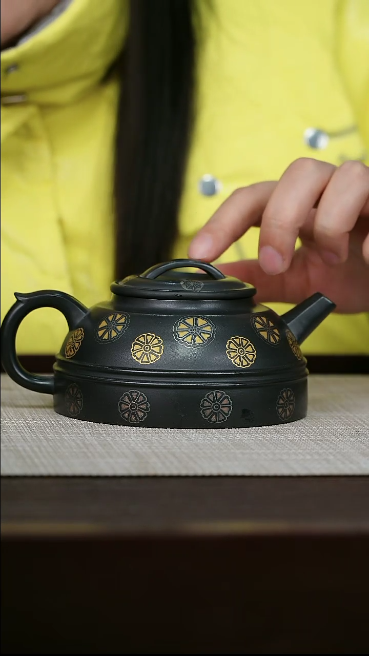 【闪购商品】宜兴原矿紫砂壶茶壶250C