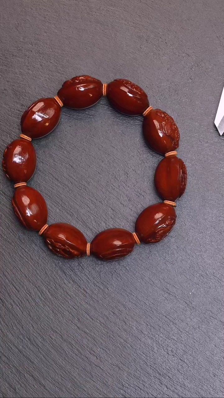 【闪购商品】橄榄核吊坠老四象八卦回血