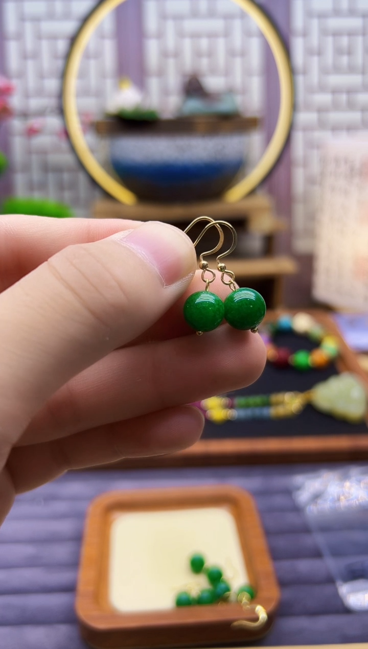 翡翠14K金镶嵌耳饰E02