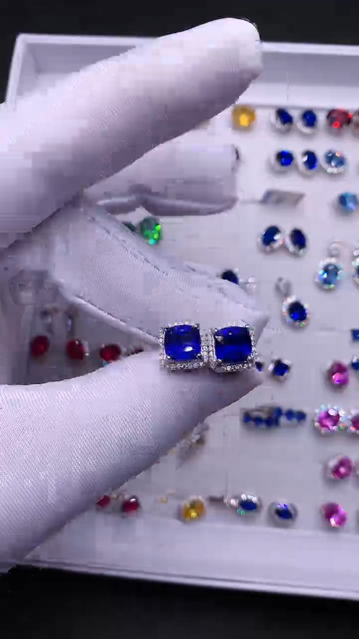 【闪购商品】蓝宝石耳饰银S925镶嵌.........