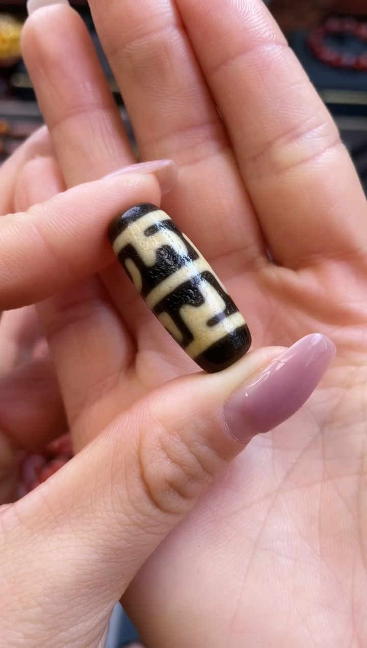 未镶嵌颈饰玛瑙/玉髓米*呢精品上肯黑金防伪标无界单珠