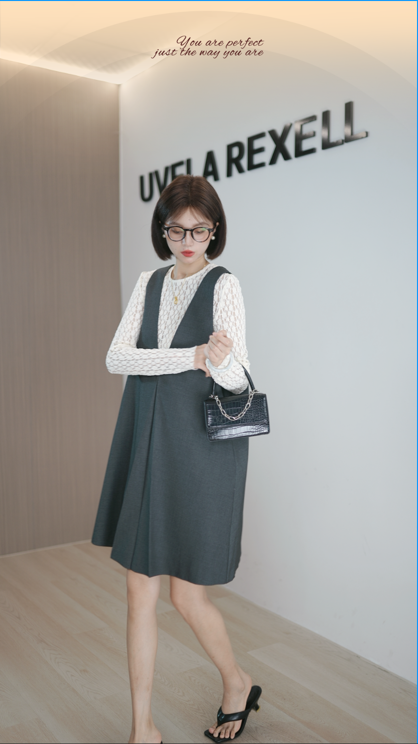 甜美森系中长款报纸风春秋慵懒风蕾丝秋季时尚上衣长袖假两件秋冬