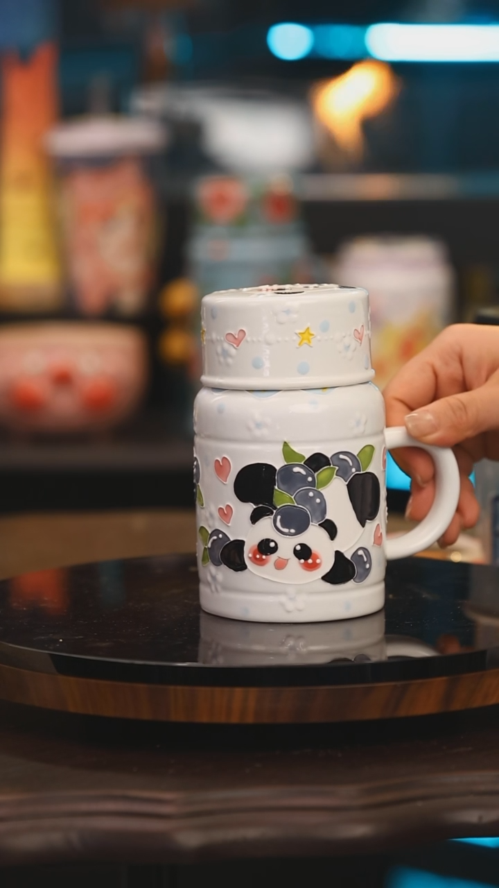 【闪购商品】摆件景德镇设计师釉下彩绘陶瓷