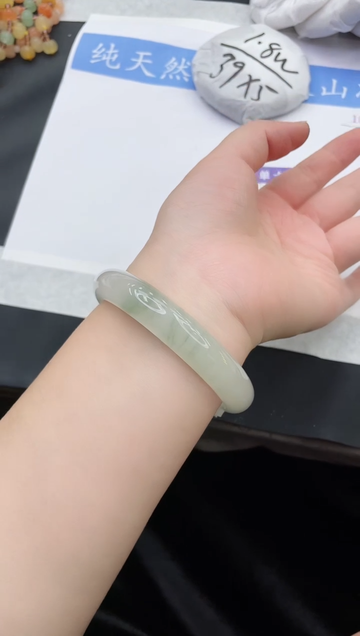 【闪购商品】石英质玉手镯未镶嵌T223-62+