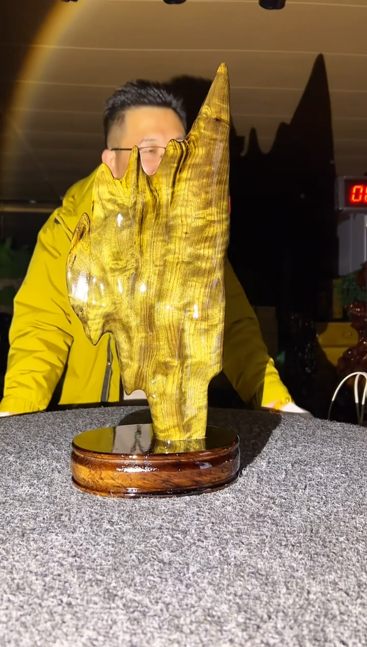 金丝楠木雕款时****情金丝楠木摆件