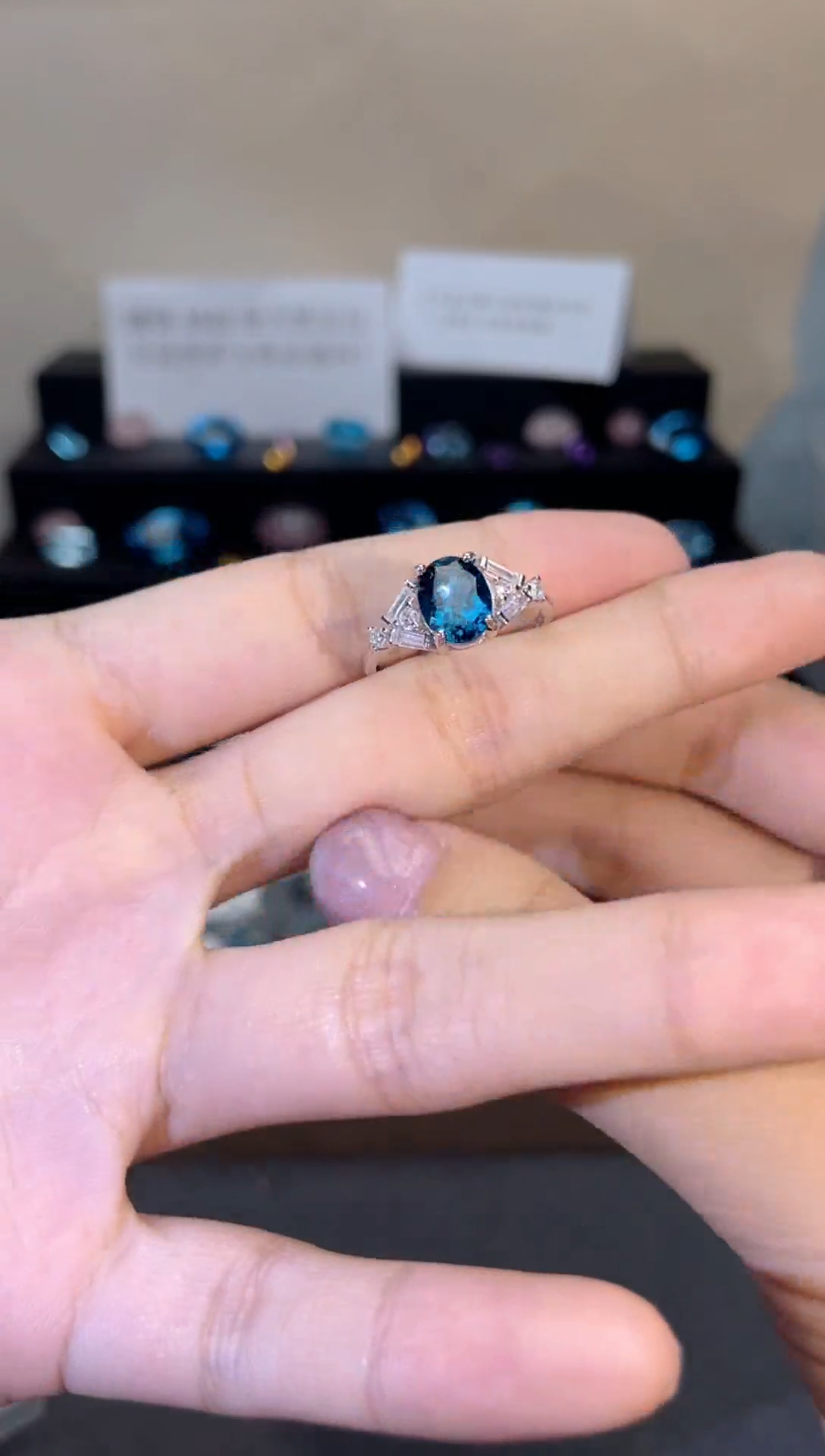 银S925镶嵌戒指托帕石天然宝石