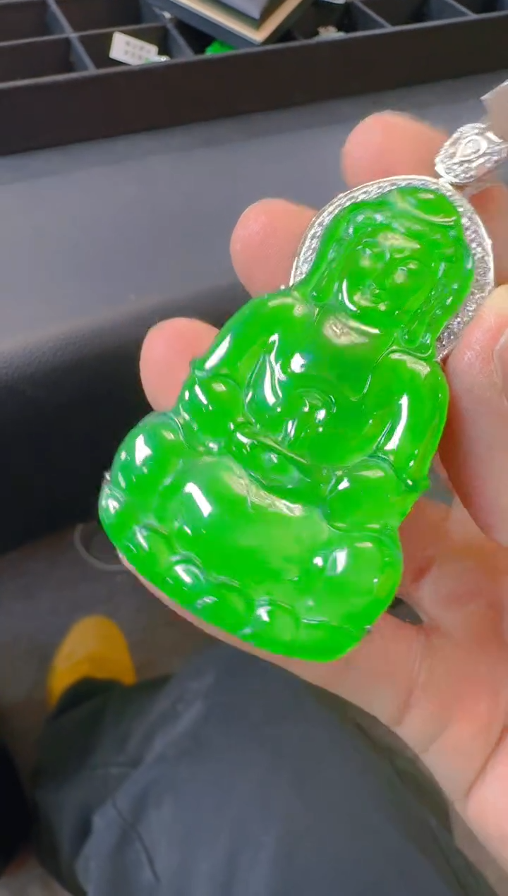 吊坠(赠链)银S925镶嵌翡翠天然A货翡翠