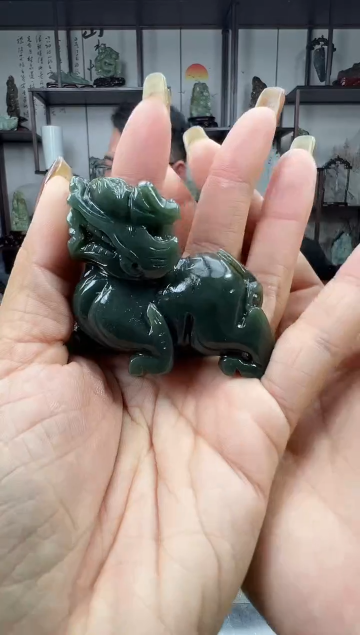 未镶嵌和田玉把件1