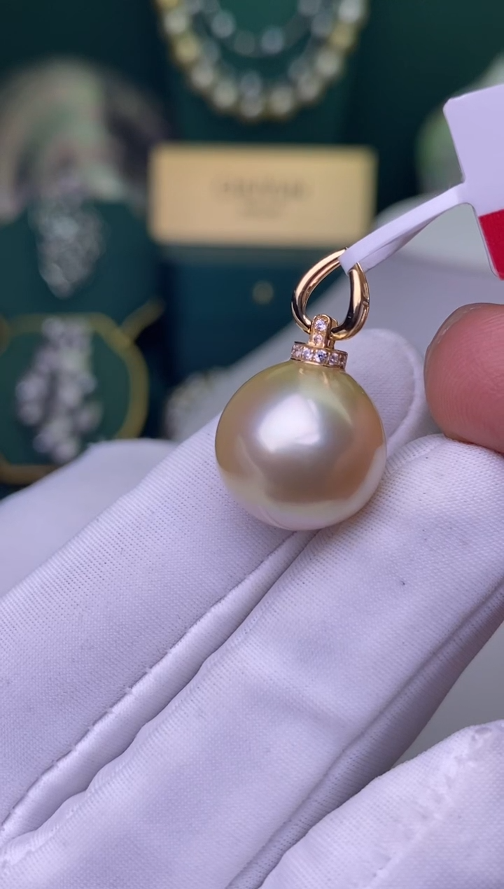 【闪购商品】海水珍珠颈饰18K金镶嵌1