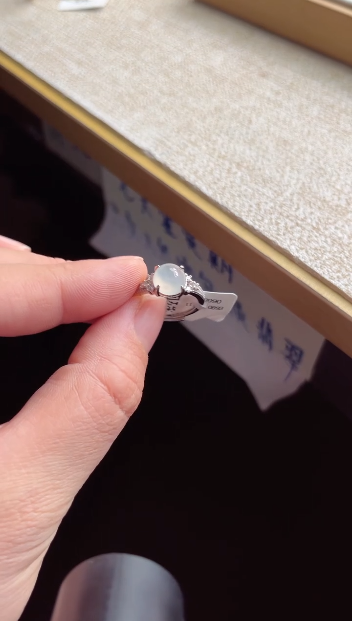 银S925镶嵌戒指翡翠1111