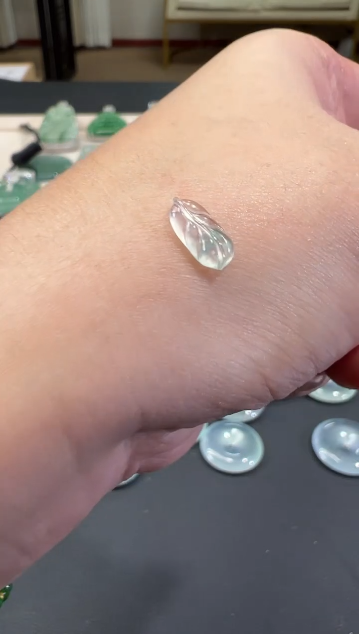 吊坠(不含链)未镶嵌翡翠（不退换）B569|