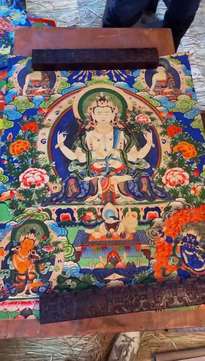 装裱画精品手绘唐卡链接--A四臂观音