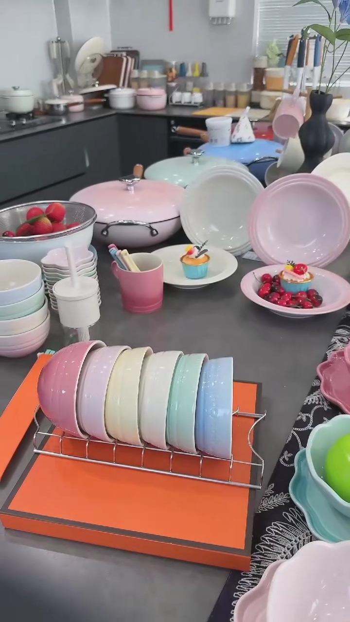 【闪购商品】瓷六色米饭碗