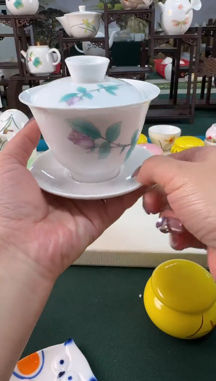 【闪购商品】瓷器 ······.......